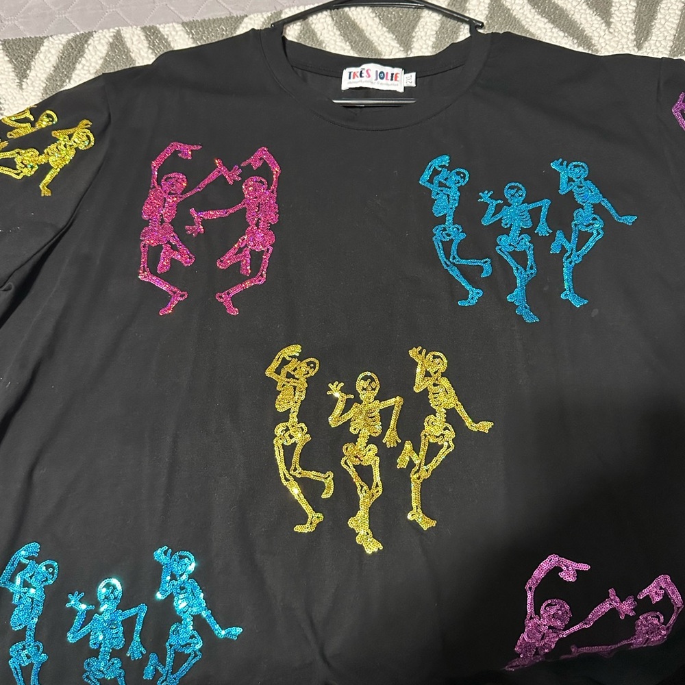 Tres Jolie Accessories Black Tee with Colorful Logo